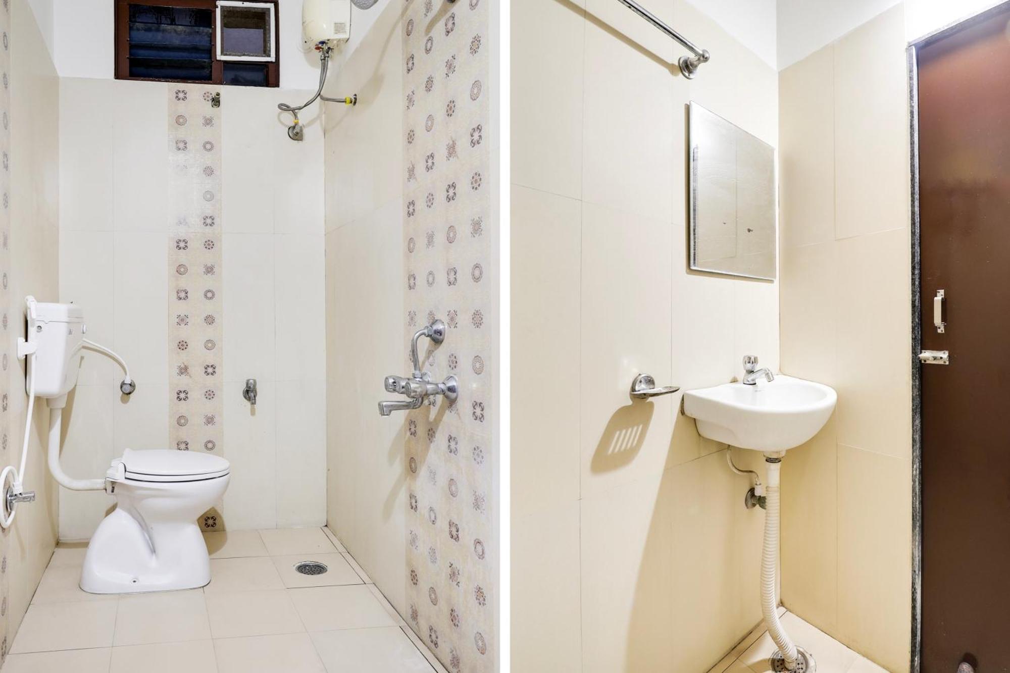 Super Townhouse De Alphabet Hotel Kukatpally Nexus Mall Hyderabad Bagian luar foto